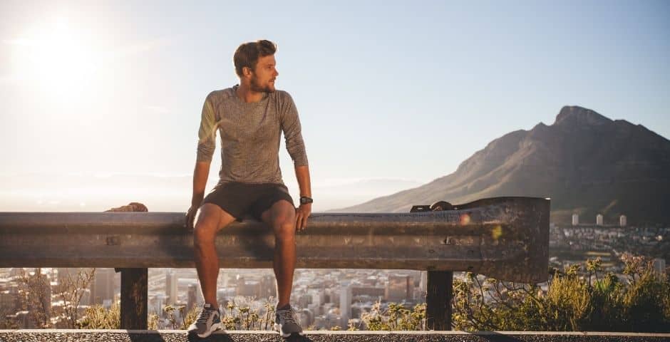 hombre descanso deporte