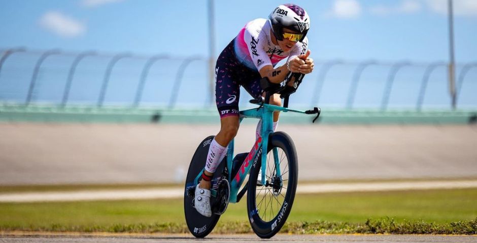 Sam Long ciclismo clash miami diferencias bicicleta triatlón ruta