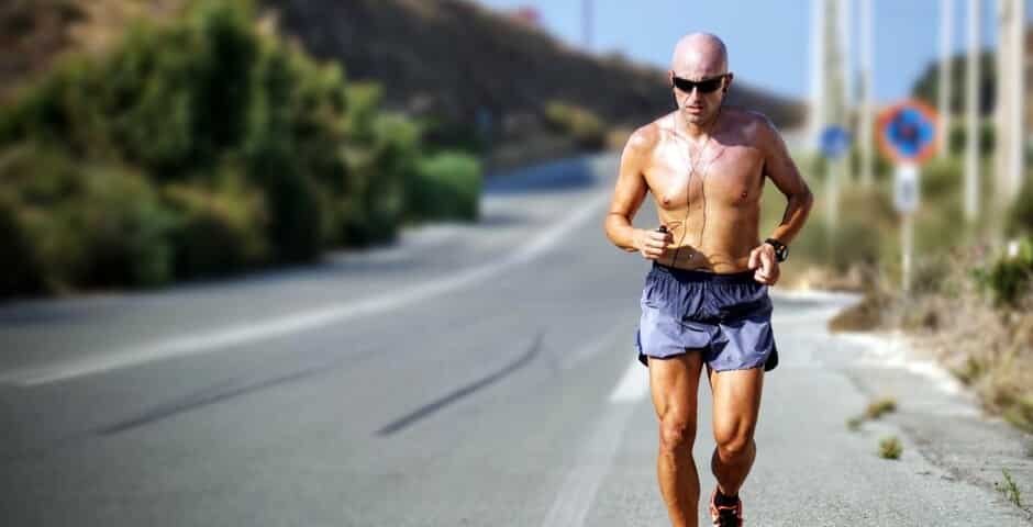 correr calor cómo entrenar con altas temperaturas hidratacion en carreras de larga distancia